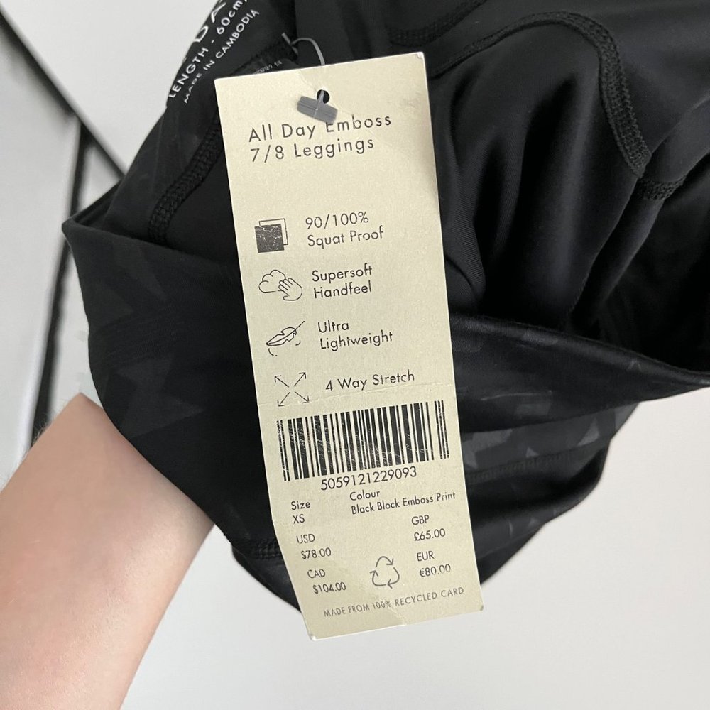 NWT Sweaty Betty All Day 7/8 Length Emboss leggings Black XS Athleisure Active - Picture 11 of 11